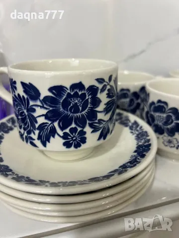 Реколта от 1970 г. на Broadhurst „Garland“ дуо от чаша, чинийка за чай / Broadhurst Ironstone / син