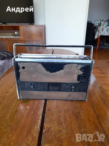 Старо радио,радиоприемник Cambridge, снимка 3 - Антикварни и старинни предмети - 49289994