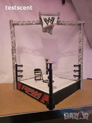 Ринг за играчки WWE Raw Mattel Wrestling Ring Spring Loaded Launcher 2012 кеч wrestling арена arena, снимка 4 - Колекции - 48723736