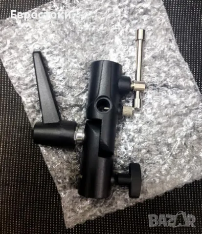 TARION държач за чадър и светкавица за статив, регулируем на 180°, снимка 8 - Чанти, стативи, аксесоари - 47284964