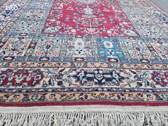 Персийски килим Tebriz, снимка 4 - Килими - 51466323