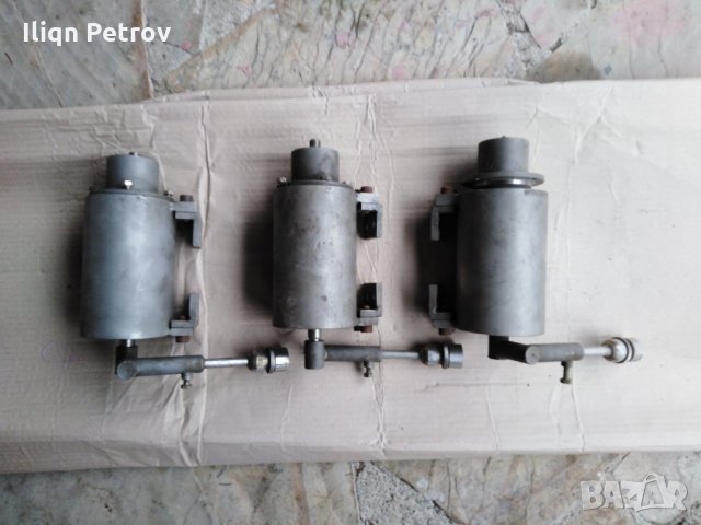 Продавам пневматична машинна част/, снимка 1