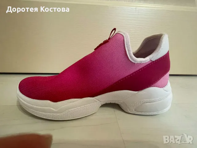 GUESS ориг. маратонки от Англия, снимка 4 - Маратонки - 48422874