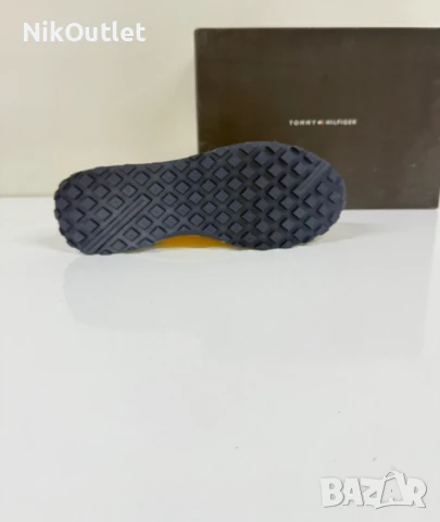 Tommy Hilfiger Flag Low, снимка 5 - Маратонки - 51115251