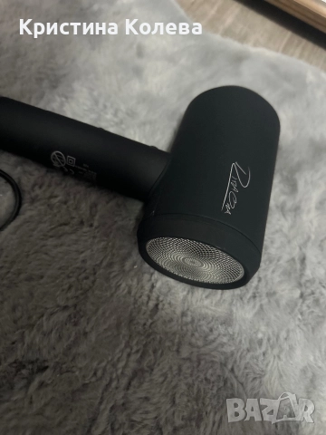 Компактен сешоар Rita Ora - limited edition , 1800-2000W, снимка 2 - Козметични уреди - 52741702