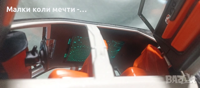 Метална кола Rolls Royce Phantom,1:18 мащаб, чисто нова , снимка 5 - Колекции - 53296536