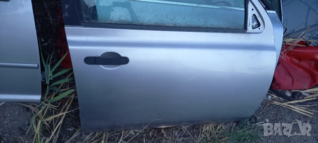 Предна дясна врата Nissan Micra III K12, снимка 2 - Части - 51555655