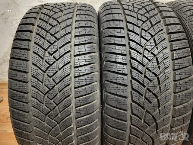 235/40/19 Goodyear / зимни гуми, снимка 2 - Гуми и джанти - 55923400