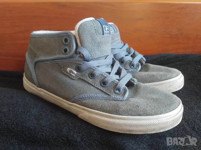 GLOBE оригинални спортни обувки, снимка 4 - Маратонки - 49241460