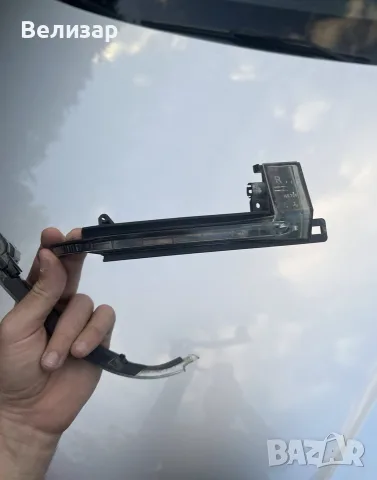 Комплект оригинални мигачи за Audi A4 B8, снимка 2 - Части - 55799252