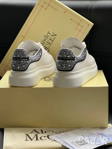 дамски маратонки Alexander Mcqueen , снимка 2 - Маратонки - 50671889