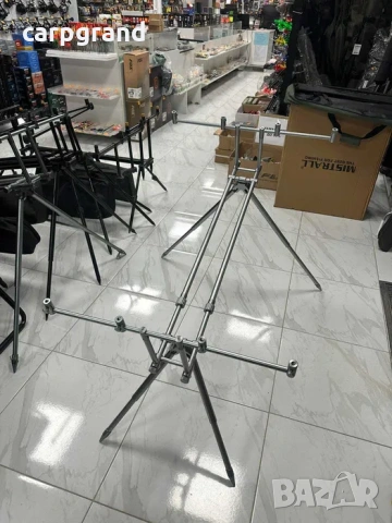 Шаранджийска стойка Kaida за 4 въдици