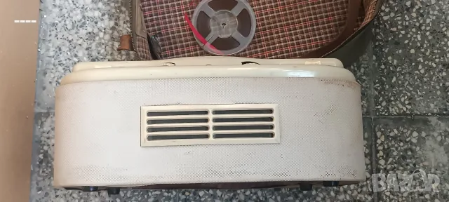 Ретро немски лампов магнетофон Tonbandgerät KB 100 ||, снимка 4 - Радиокасетофони, транзистори - 55872725