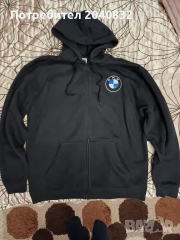 Продавам суичър 