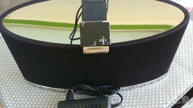 Bowers & Wilkins Zeppelin