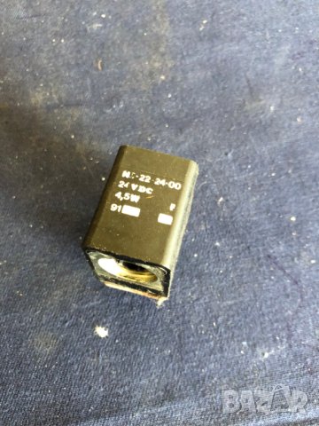 бобина и конектор пневматика 24VDC разпределител магнет вентил, снимка 3 - Резервни части за машини - 42481940