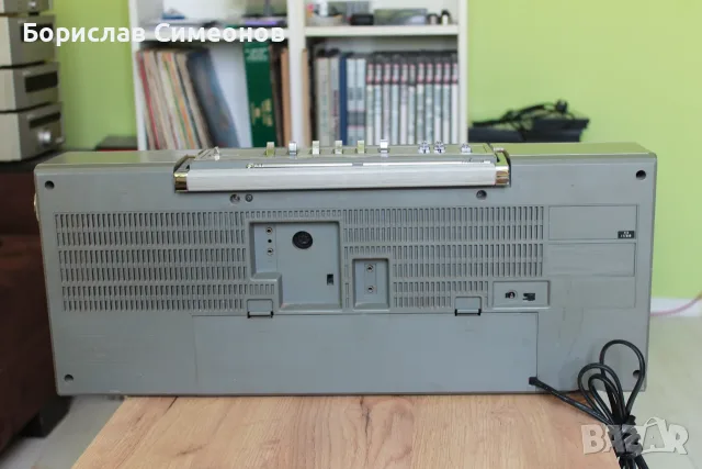 Радиокасетофон Hitachi TRK-W55H, снимка 11 - Радиокасетофони, транзистори - 55845838