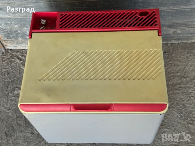 Electrolux-хладилник на газ - 12V - 220V, снимка 2 - Хладилни чанти - 51150144