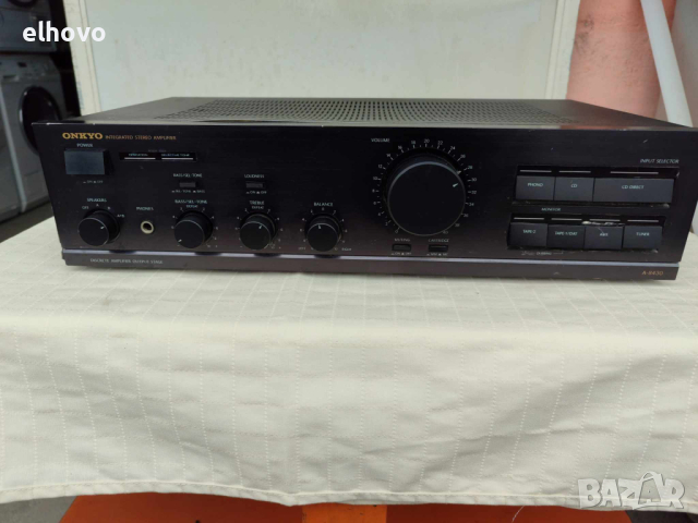 Стерео усилвател Onkyo A-8430, снимка 2 - Ресийвъри, усилватели, смесителни пултове - 44652188