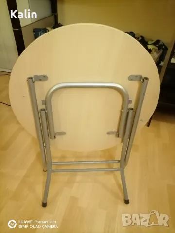 продава сгъваема маса и дървен стол , снимка 2 - Други стоки за дома - 50424364