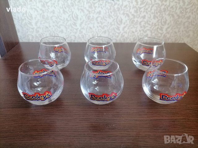 Шот чашки Dooleys