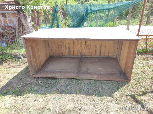 Съд за съхранение на жито или царевица.