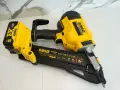 Dewalt DCN 693 - Такер за гвоздеи 40 - 60 мм, снимка 6