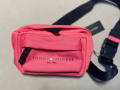 Оригинална! Чанта за кръста Tommy Hilfiger, снимка 1 - Чанти - 44600109