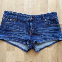 Изрязани дънкови панталонки, снимка 2 - Къси панталони и бермуди - 29288148
