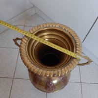 много релефна амфора ваза бронз и мед, снимка 2 - Антикварни и старинни предмети - 37966119