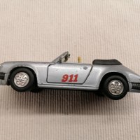💕🧸Стара количка Porsche 911 SC 1:35 11,5/4,5/4 см., снимка 2 - Колекции - 44352250