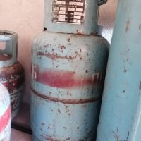 Газови бутилки - Сопотски - 27,4 л, 15 л, 4,7 л и една за автомобил, снимка 2 - Котлони - 41803533