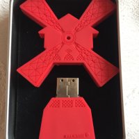 Колекционерски ключодържател и флаш памет 4GB Moulin Rouge / Мулен Руж, официален лицензиран продукт, снимка 9 - Колекции - 35533245