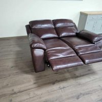 Кафяв диван двойка с ръчен релаксиращ механизъм, снимка 6 - Дивани и мека мебел - 44342669
