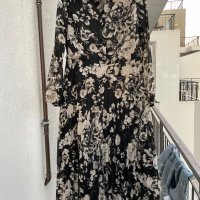 Нова стилна черна бяла разкошна феерична елегантна плисирана плисе рокля Reserved, снимка 11 - Рокли - 42179247