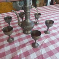 Месингов сервиз за ракия "Ибрик"с 6 малки чаши, снимка 3 - Антикварни и старинни предмети - 30385269
