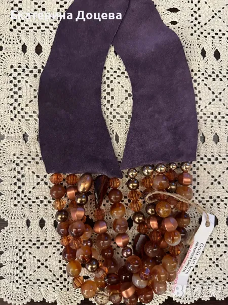 Дизайнерско колие с велурена каишка, снимка 1