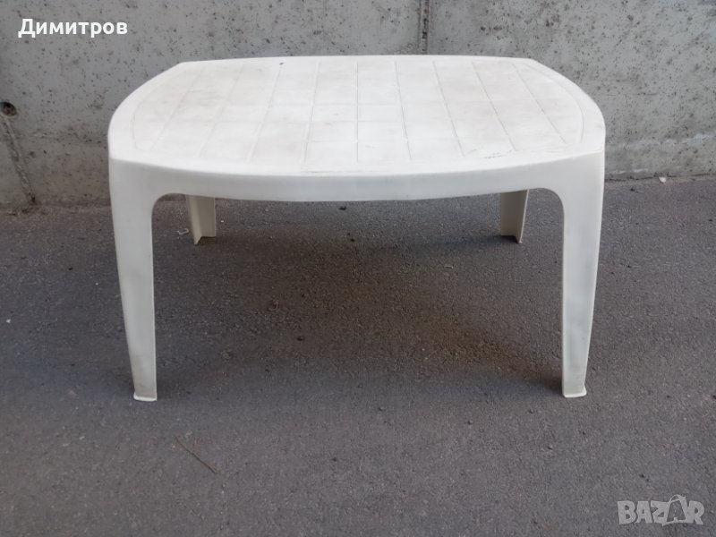 Пластмасова маса, снимка 1