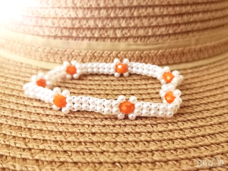 🏷️ Гривна / цвят: перлено бял и оранжев , снимка 1