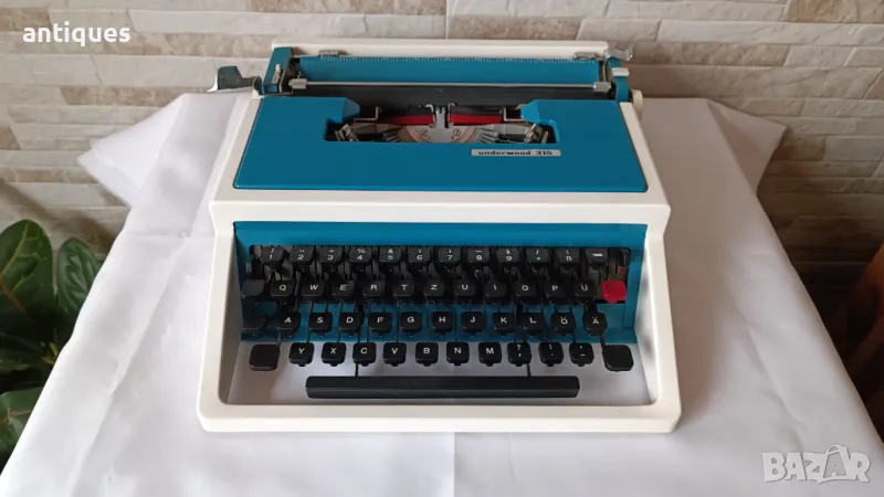 Стара пишеща машина UNDERWOOD 315 - Made in Spain - 1975 година, снимка 1