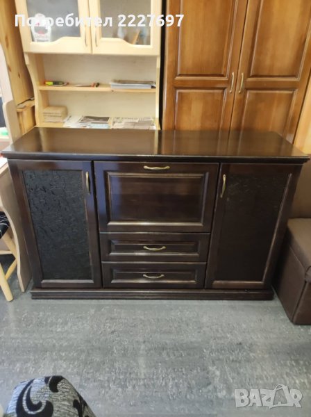 Скрин с чекмеджета и остъклени врати-МАСИВ в цвят, снимка 1