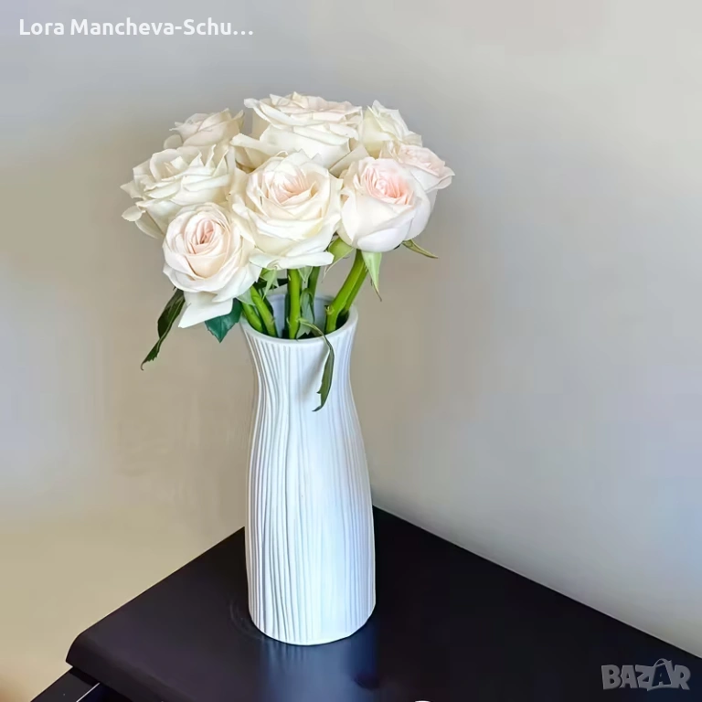 Елегантни бели вази с релефен дизайн – 4 налични броя, снимка 1