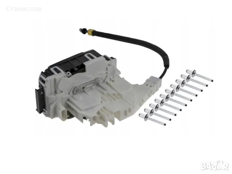  Mercedes GLK X204 Брава за предна лява врата, снимка 1