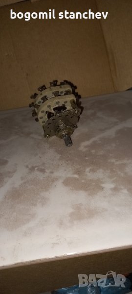 Нов галетен превкл. двоен 3 x 4 позиции, снимка 1