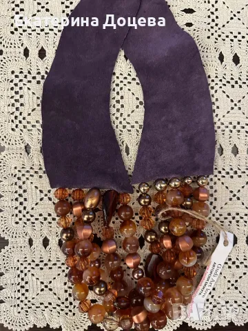 Дизайнерско колие с велурена каишка, снимка 1