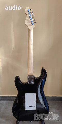 Електрическа китара сънбърст цвят, снимка 2 - Китари - 42840241