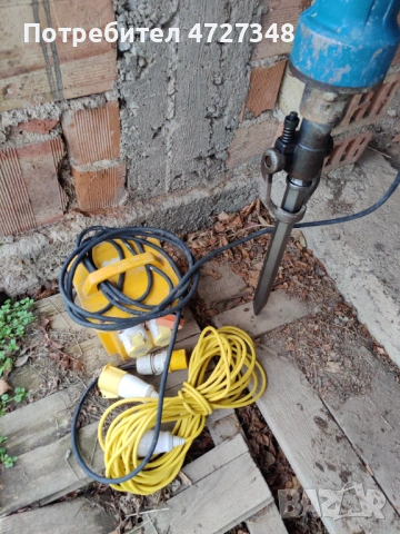 MAKITA HM 1812 - ПРОФЕСИОНАЛЕН КЪРТАЧ ПЕРФЕКТЕН 110 ВОЛТА , снимка 2 - Къртачи - 53343717