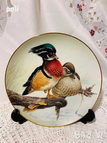 порцеланова чиния за стена 