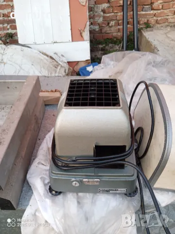 Стар прожекционен апарат, снимка 3 - Друга електроника - 48630875