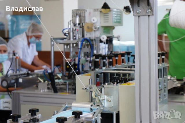 Машина за производство на трислойни маски